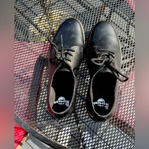 Doc Martens women’s  size 10 black oxfords, great preowned condition!